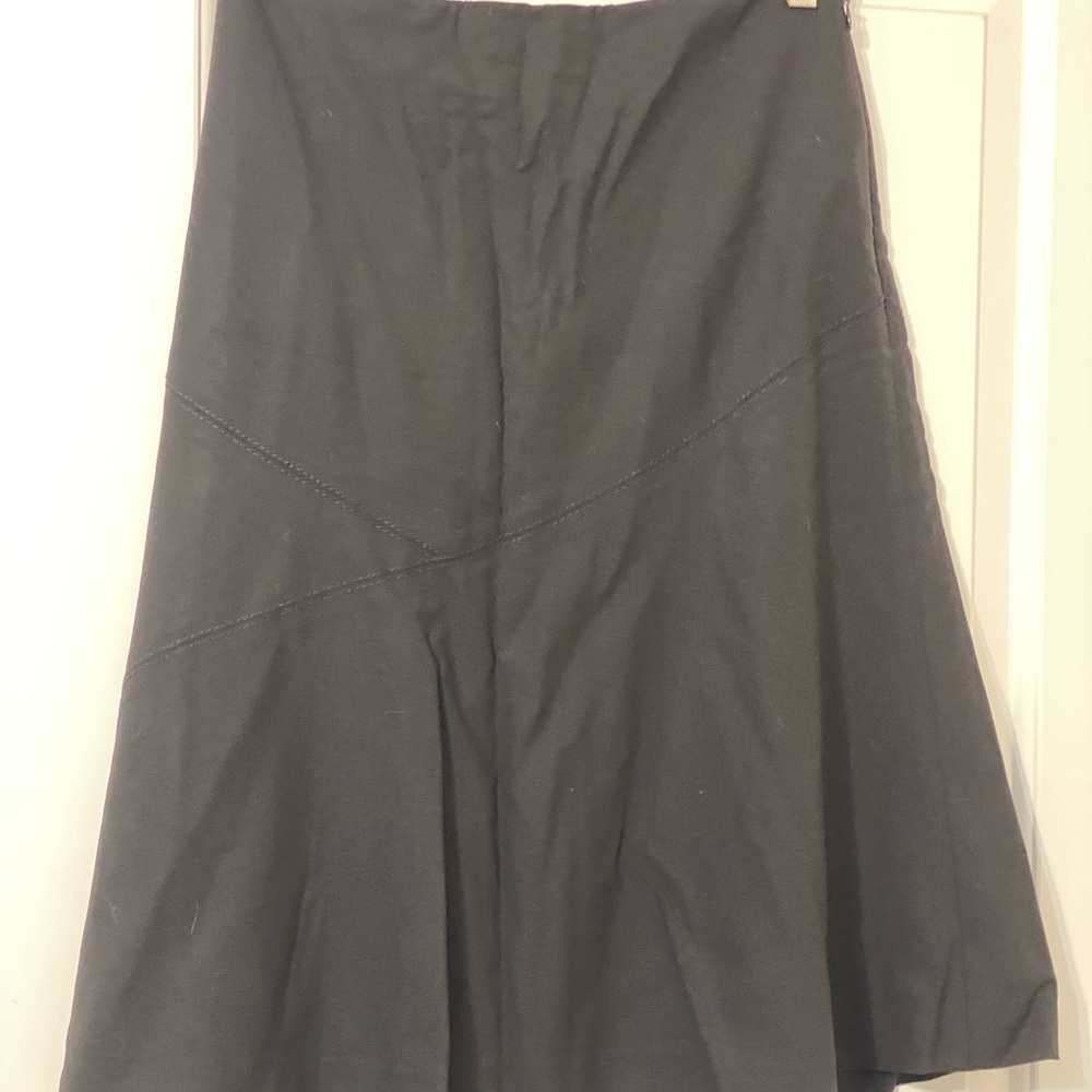 Classiques Entier
A line skirt, side zip
Size 12